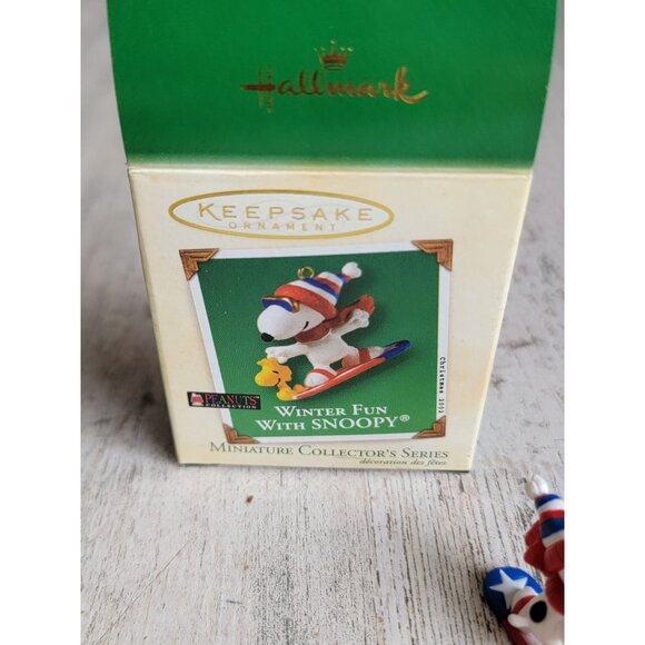 Hallmark Winter fun snowboarding Snoopy Miniature Woodstock ornament Xmas - Picture 6 of 6